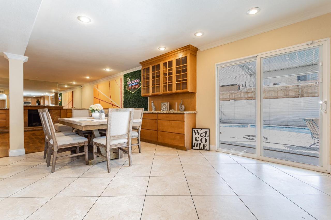 Вилла The Vegas Escape - Near The Airport/Strip With Pool Лас-Вегас Экстерьер фото